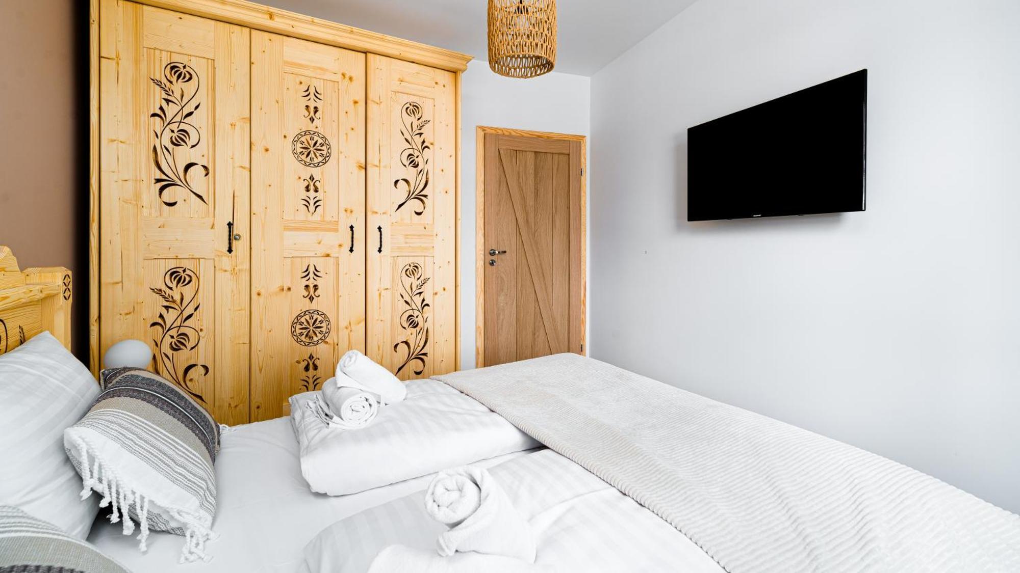 Apartamenty Z Basenem I Saunami Stone Hill Resort II Vip Centrum By Royal Aparts Szklarska Poreba Dış mekan fotoğraf